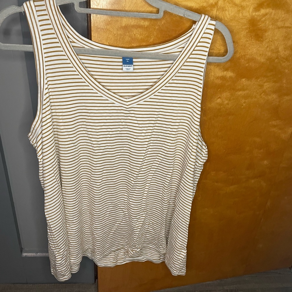 Old Navy tank top
